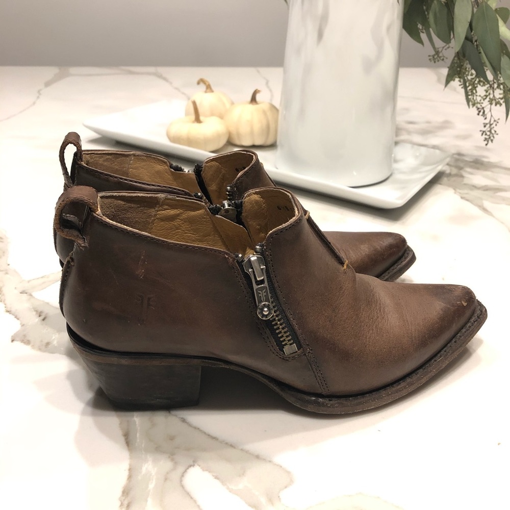 FRYE Brown Leather Booties